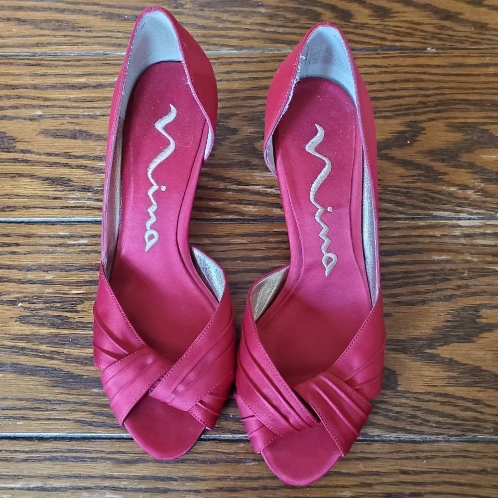 Nina red pump shoes sz 7